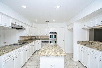 7822 Albin Ln in Houston, TX - Building Photo - Building Photo