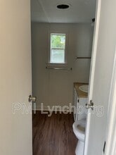 102 Sue Dr in Madison Heights, VA - Foto de edificio - Building Photo