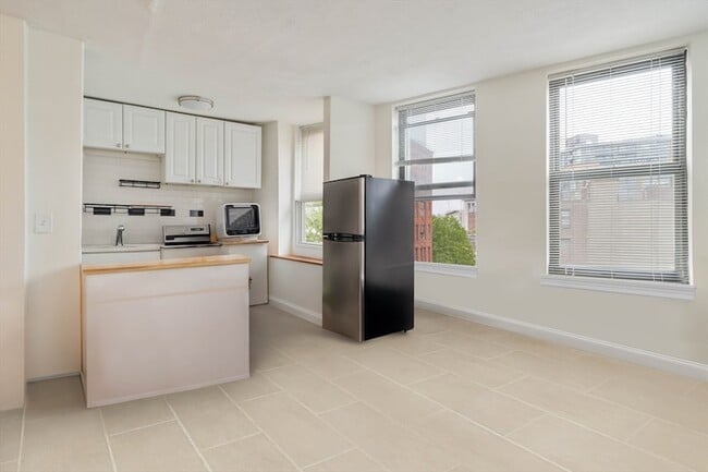 property at 5 N Margin St