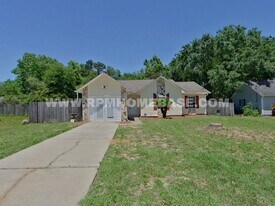 14 Flora Cove in Crestview, FL - Building Photo