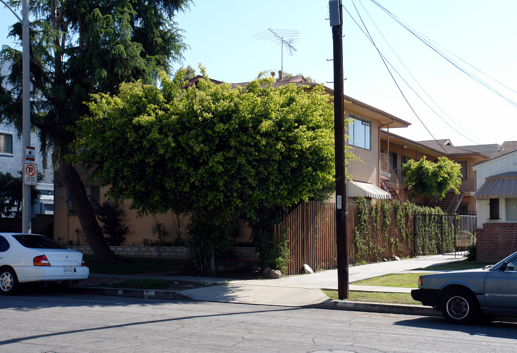 826 N Market St in Inglewood, CA - Building Photo