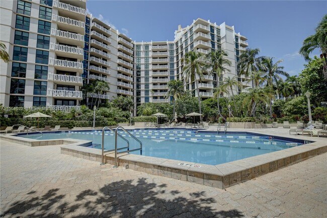 property at 1121 Crandon Blvd