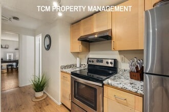 14620 NE 31st St, Unit C306 in Bellevue, WA - Building Photo - Building Photo