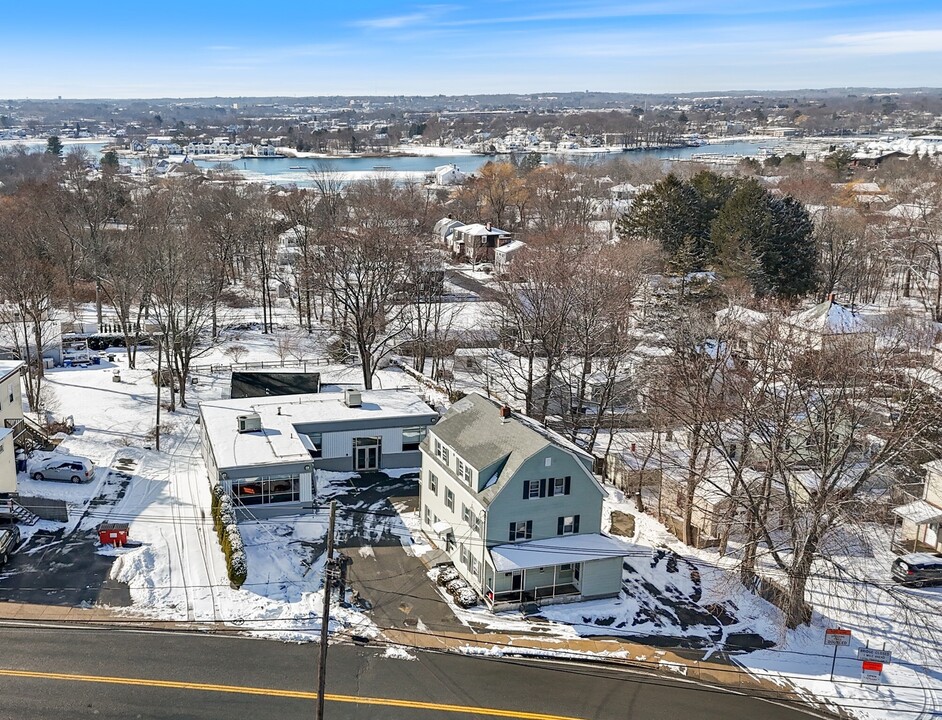 7& 7 1/2 Bridge St in Danvers, MA - Building Photo