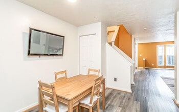 4733 Buxton Cir in Owings Mills, MD - Foto de edificio - Building Photo