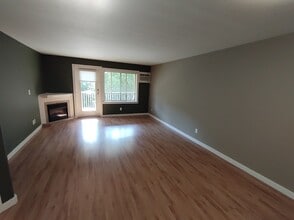 301 Browne Rd in Vernon, BC - Building Photo - Building Photo