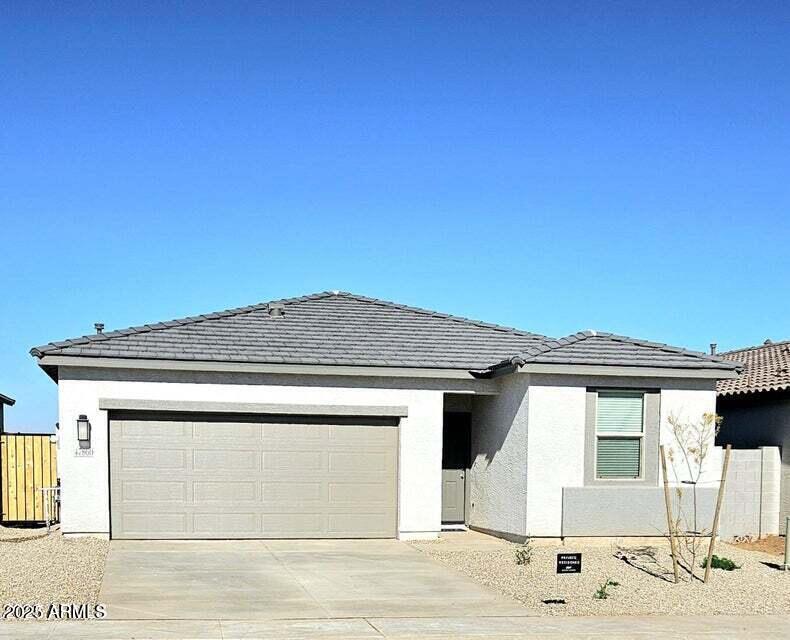 47860 W Moeller Rd in Maricopa, AZ - Foto de edificio