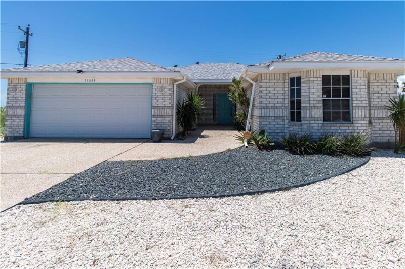 16049 Treebine Dr in Corpus Christi, TX - Building Photo