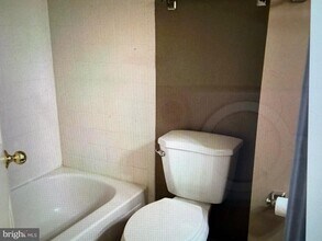 6236 Walkers Croft Way in Alexandria, VA - Building Photo - Building Photo