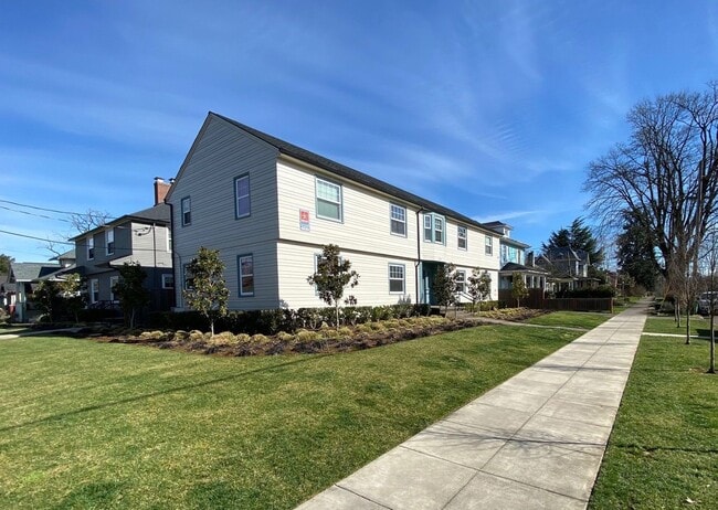 property at 715 NE Ainsworth St