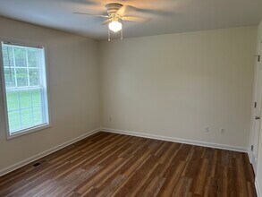 51 Farm View Cir in Winchester, TN - Building Photo - Building Photo