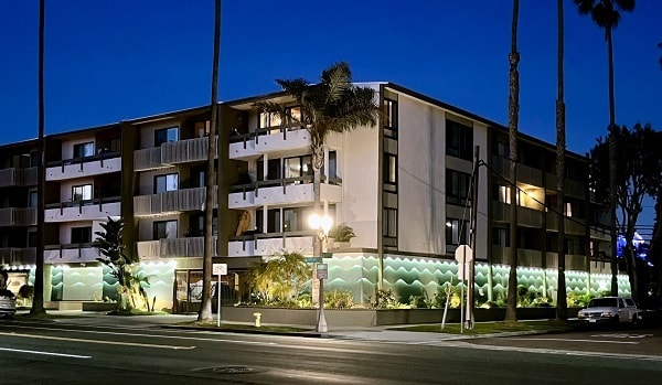 OG Vista in Redondo Beach, CA - Building Photo
