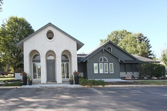 The Lodge in Lincoln, NE - Foto de edificio - Building Photo