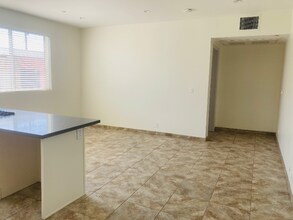 953 Normandie Ave in Los Angeles, CA - Building Photo - Building Photo