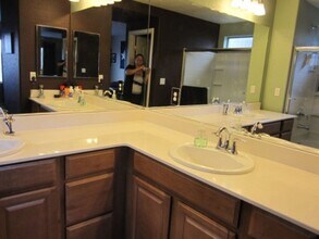 10415 Lilac Square Ave in Las Vegas, NV - Building Photo - Building Photo