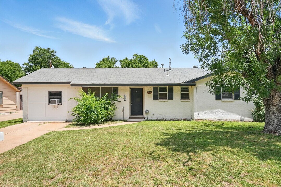 2349 Marsalis Dr in Abilene, TX - Building Photo