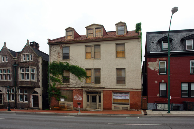 157 W Washington St in Hagerstown, MD - Building Photo - Building Photo