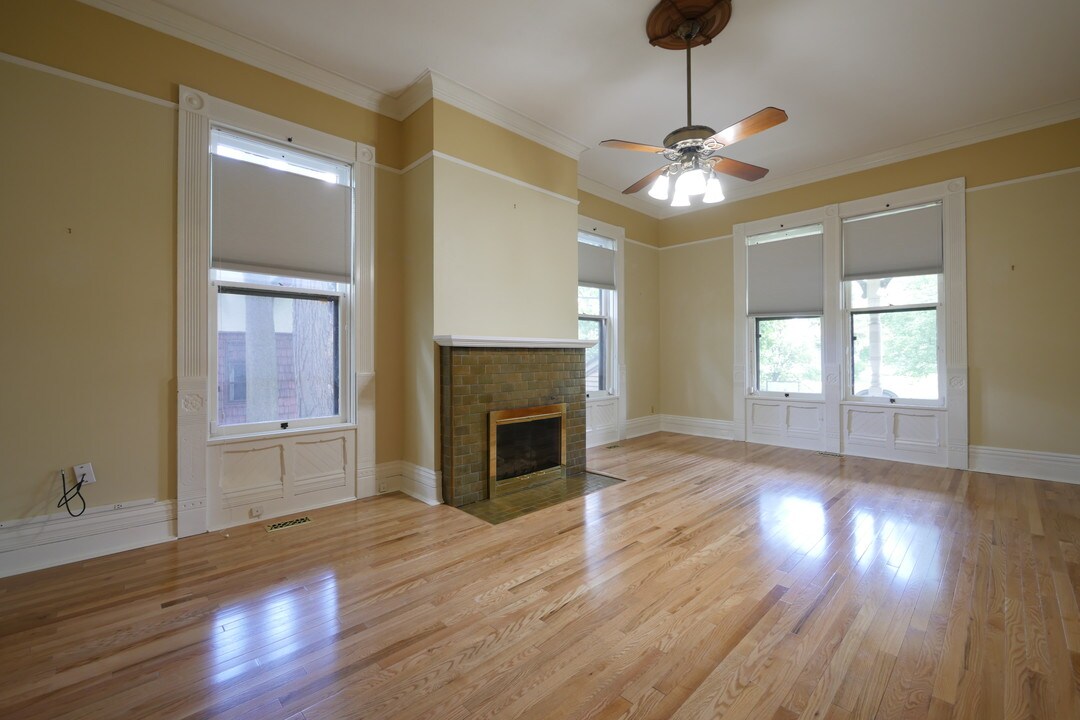 821 W South St, Unit 2E in Kalamazoo, MI - Building Photo