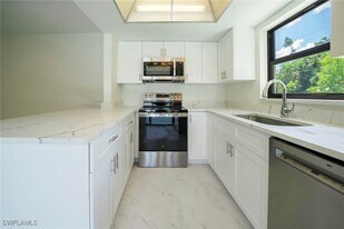 17455 Overhill Dr in Ft. Myers, FL - Building Photo