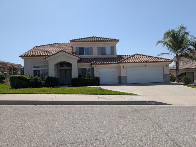 property at 6815 Escena St N