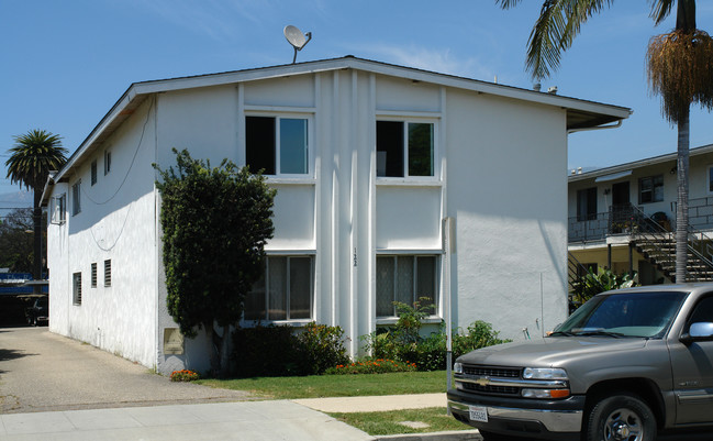 122 Los Aguajes Ave in Santa Barbara, CA - Building Photo - Building Photo