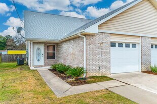 2139 Tom St in Navarre, FL - Building Photo