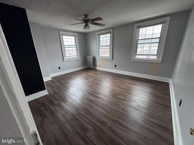 25 E Main St in Evesham, NJ - Building Photo - Building Photo