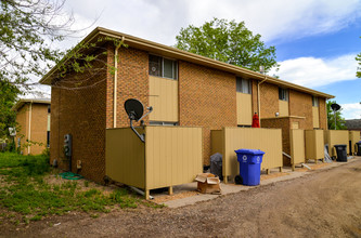 1707-1721 E 16th St in Loveland, CO - Foto de edificio - Building Photo