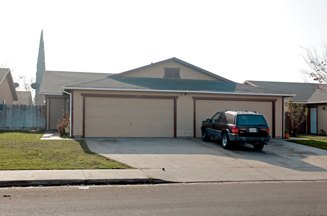 1416 Pecos Way in Modesto, CA - Building Photo - Building Photo