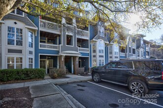 501 Olmsted Park Pl in Charlotte, NC - Building Photo - Building Photo