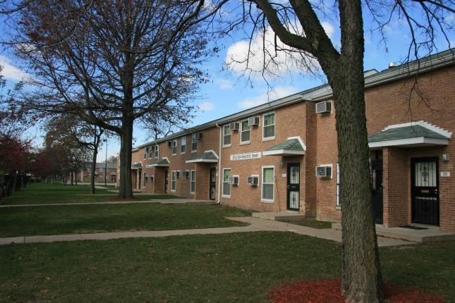 Frank Lowden Homes in Chicago, IL - Foto de edificio