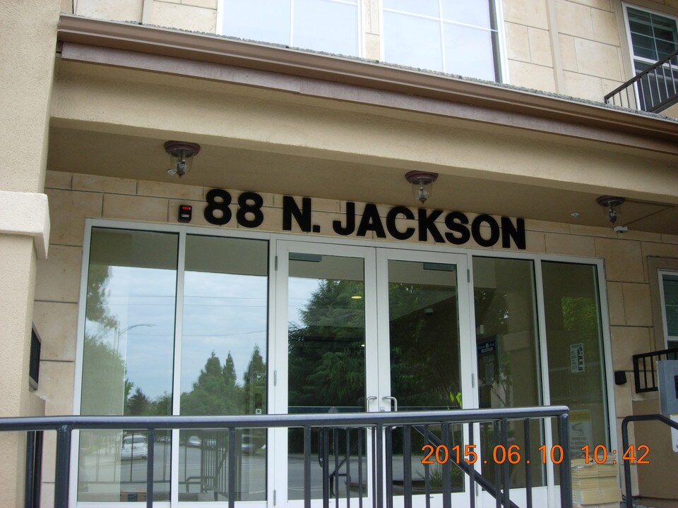 88 N Jackson Ave, Unit 226 in San Jose, CA - Building Photo
