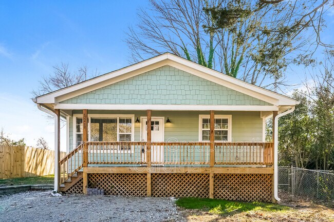 121 Gilbert Ave in Raleigh, NC - Building Photo - Building Photo