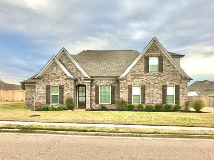 5385 Riverstone Dr in Memphis, TN - Building Photo