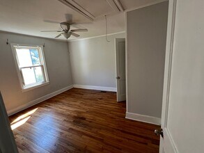 619 Old Oxford Rd in Durham, NC - Building Photo - Building Photo