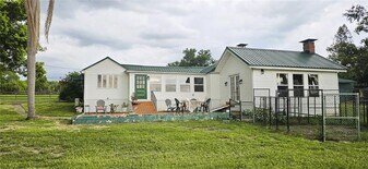 240 MASTERPIECE Rd in Lake Wales, FL - Building Photo