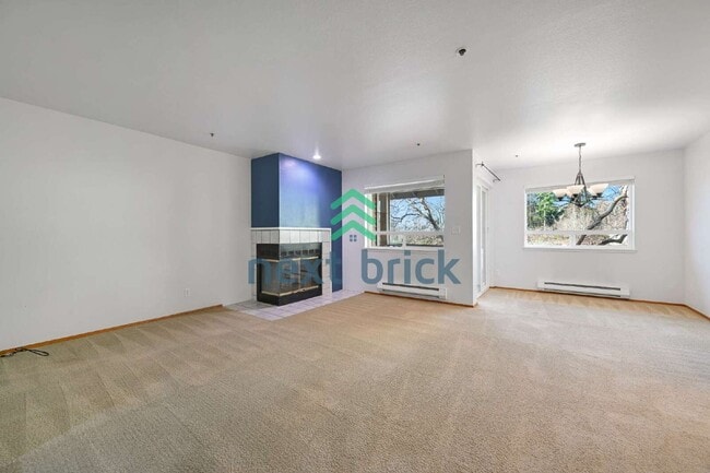 property at 1626 Grant Ave S