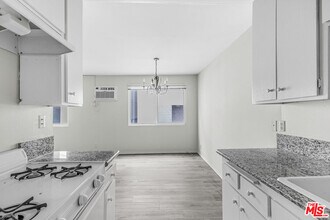1811 Parnell Ave in Los Angeles, CA - Building Photo - Building Photo