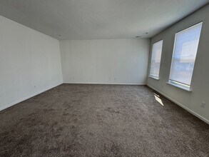 1147 Sorrell Pass in Greenwood, IN - Building Photo - Building Photo