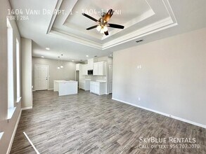 1404 Vani Dr in Weslaco, TX - Building Photo - Building Photo