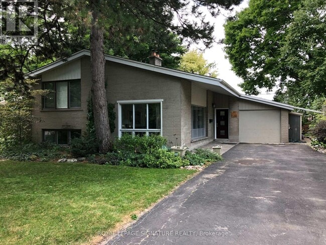 property at 32 Greenland Rd