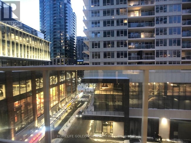 property at 17 Bathurst St