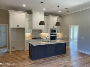 124 Willow Wy in Canton, MS - Building Photo - Building Photo
