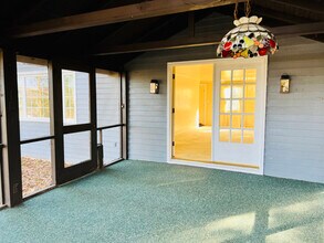 1 Hickory Ln in Marietta, OH - Building Photo - Building Photo