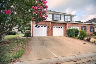 417 Belmont Cir in Yorktown, VA - Building Photo - Building Photo