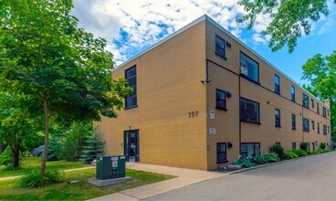 390 Grey Street in London, ON - Building Photo - Building Photo