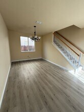 2514 Edgewater Dr in Santa Rosa, CA - Building Photo - Building Photo