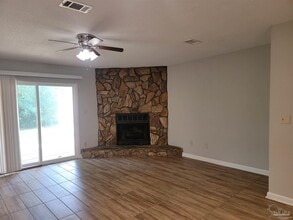 7202 Lago Vista Ct in Pensacola, FL - Building Photo - Building Photo