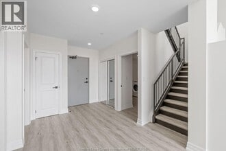 7337 Meo Blvd in Lasalle, ON - Building Photo - Building Photo
