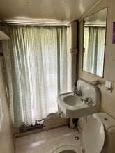 4386 Prospect Lake Rd in Victoria, BC - Building Photo - Building Photo